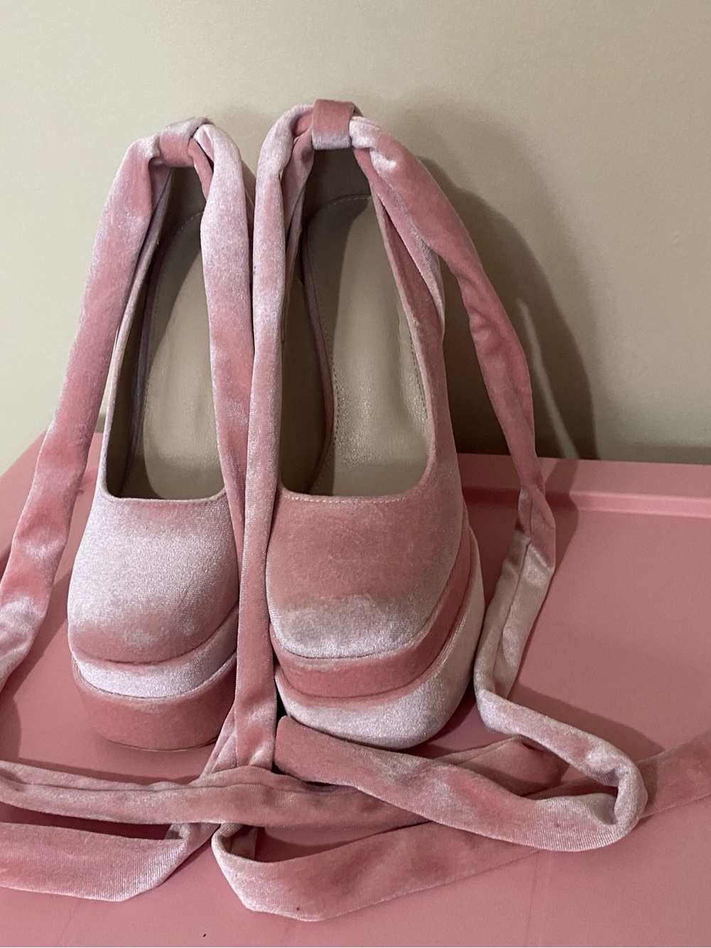 Velvet Pink Platform Block Heel Pumps with Ankle Tie - Picture 10 of 11